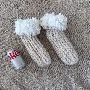 Gap Women’s Chunky Knit Cream Slipper Socks Fuzzy Lining Like New